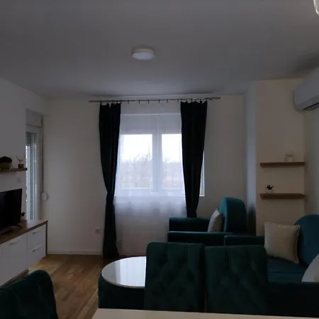 Tri Princeze ソコバニャ